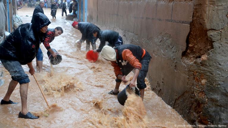 Morocco: Flood kills 2 dozen in illegal factory – DW – 02/08/2021