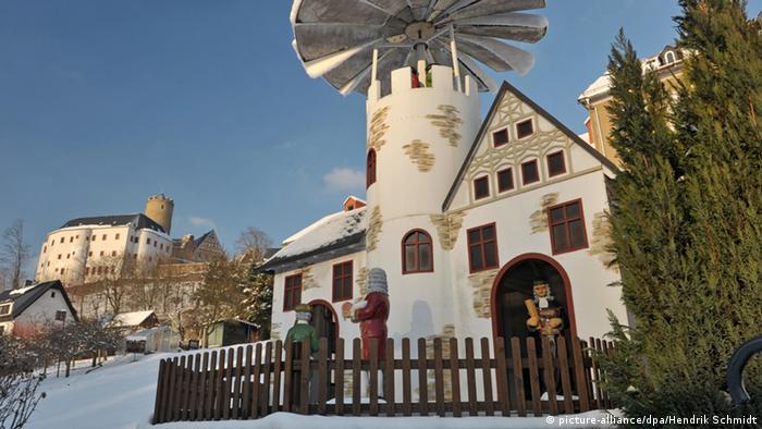 Castle Schafenstein - medieval castle in winter