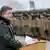 Президент Украины Порошенко выстьупает перед военнослужащими