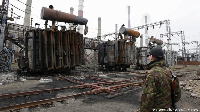 Coal-fired plant in Luhansk EPA/ANASTASIA VLASOVA