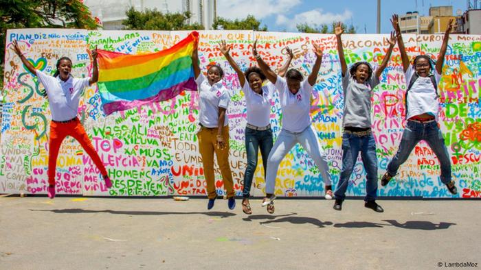 Angola Comunidade Lgbt Em Malanje Vive Ameaçada Angola Dw 03092021