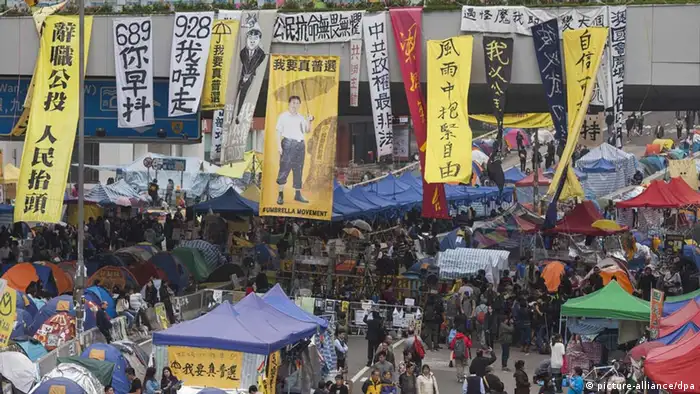 hongkong proteste polizei räumung blockaden