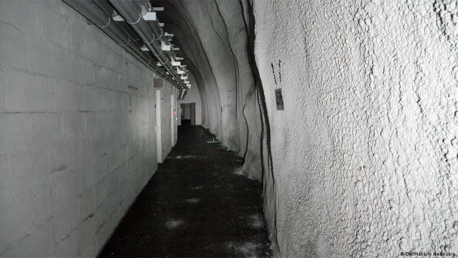 Секретный бункер, в котором похоронили все деньги ГДР (фоторепортаж) | Фоторепортажи о Германии | DW | 01.07.2020