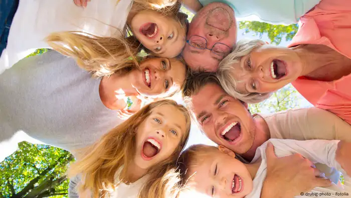 Glückliche Menschen Glück Familie Symbolbild (drubig-photo - Fotolia)