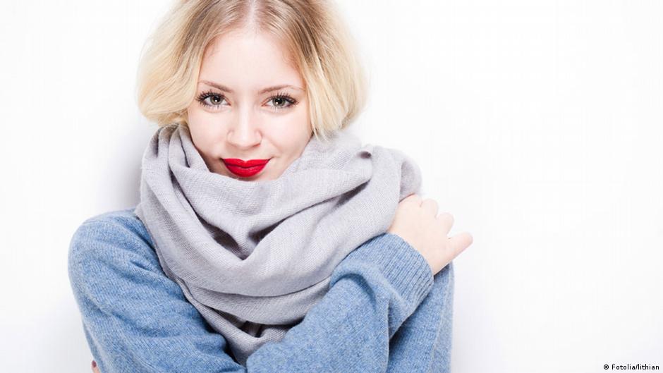 Inside Europe Scarves for Bologna's homeless DW 02/23/2018