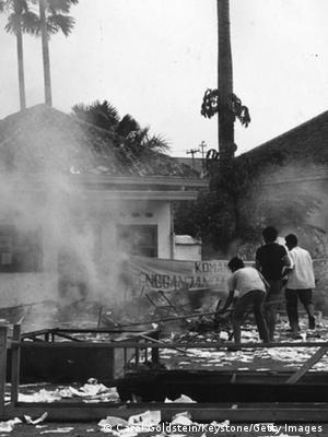 Pensiya yoshidagi anal jinsiy aloqa Qizlar VK videolar