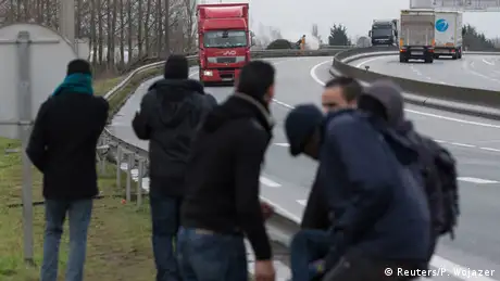 Internationaler Tag der Migranten illegale Einwanderer in Calais 17.12.2014