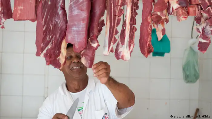 Schlachterei in Brasilien (picture-alliance/S. Gätke)