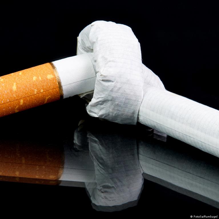 France shed 1 million daily smokers in 2017