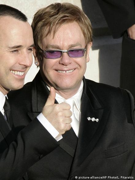 Selena Jastin bilan jinsiy aloqa qilishdan bosh tortdi Oyoq fetish porno onlayn