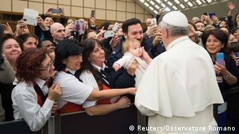 Papa i vatikanski službenici