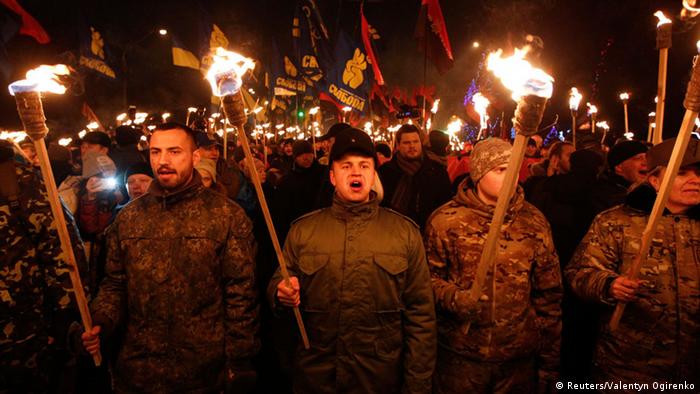 Ukraine Kiew Fackelmarsch Nationalisten 1.1.2015