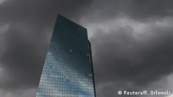 Symbolbild Euro Kursverluste EZB Gebäude