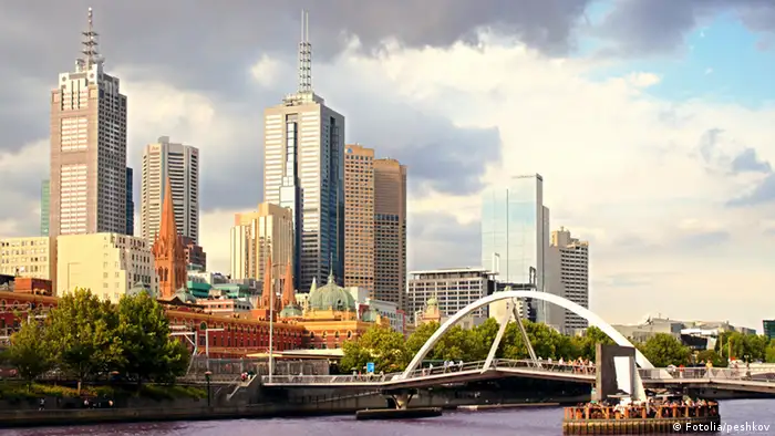 A view of Melbourne city skyline (Fotolia/peshkov)