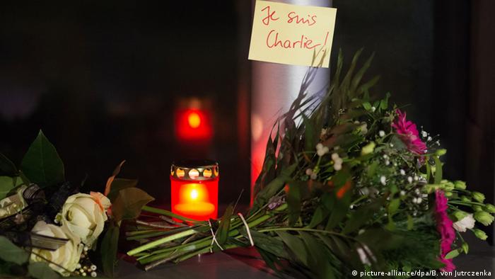 Trauer nach Anschlag auf Charlie Hebdo - Solidaritätsveranstaltung in Berlin
