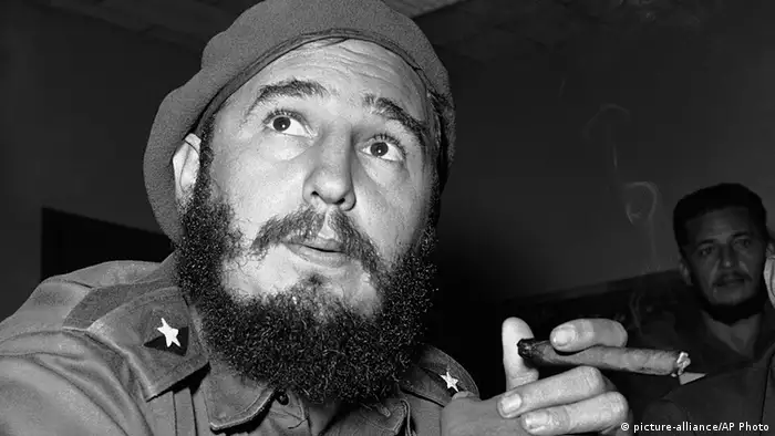 Kuba Fidel Castro mit Zigarre