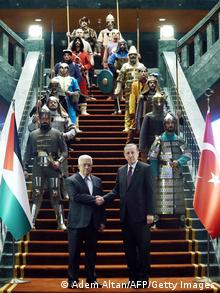 Ankara Erdogan Abbas Folklore Soldaten 12.01.2015