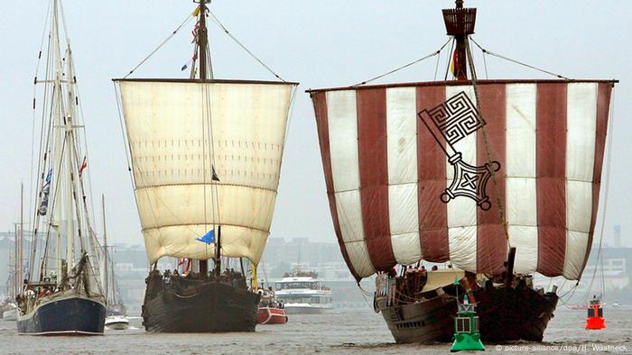 Das traditionelle hanseatische Segelboot hat eine quadratische Form