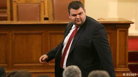 Пеевски за втори път влезе в ДАНС Този път за