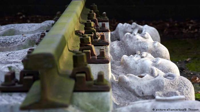 Памятник жертвам нацизма в городе Шверте