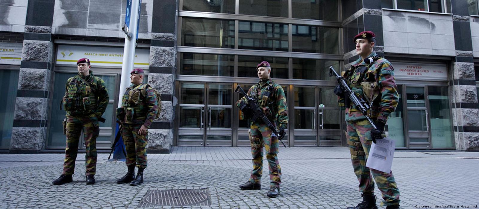 穆斯林世界抗议四起欧洲反恐措施升级