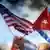 Flaggen der USA und Kubas wehen im Wind (Foto: Getty Images)