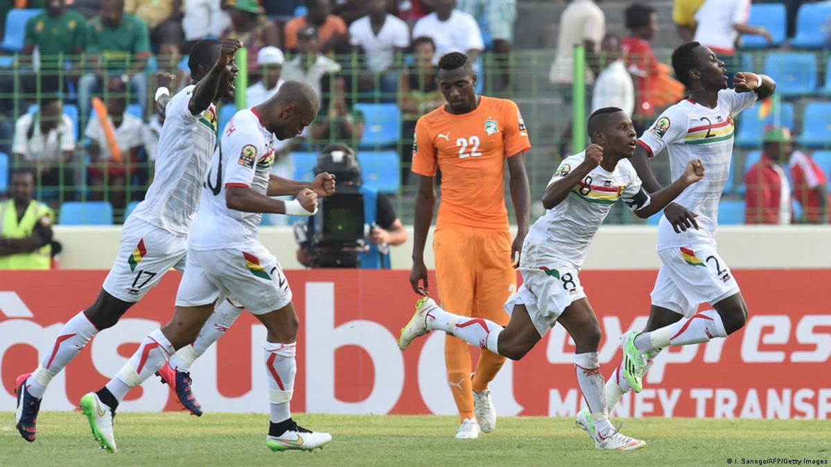 Ivory Coast soccer rivalries' jerseys