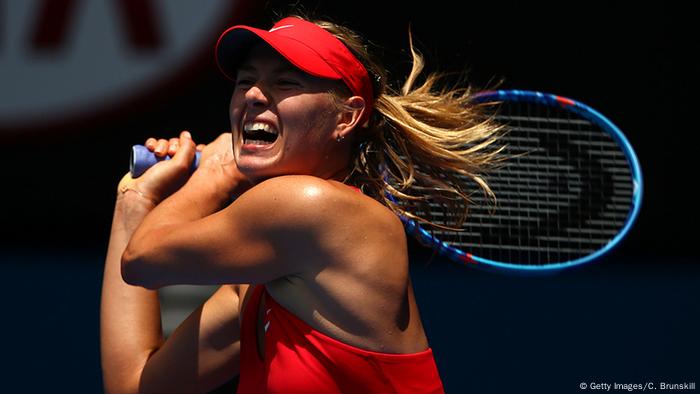 La tenista rusa Maria Sharapova, apartada de la alta competición 15 meses por doping, regresó oficialmente a las pistas al realizar su primer entrenamiento en las instalaciones del torneo de Stuttgart. 26.04.2017