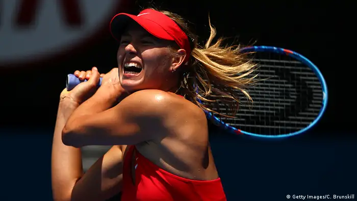 La tenista rusa Maria Sharapova, apartada de la alta competición 15 meses por doping, regresó oficialmente a las pistas al realizar su primer entrenamiento en las instalaciones del torneo de Stuttgart. 26.04.2017