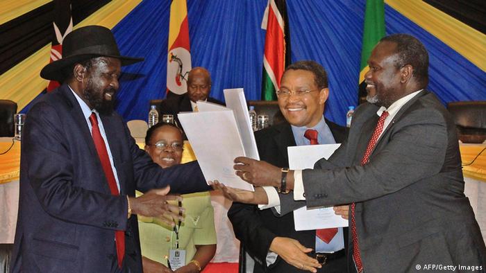 Salva Kiir und Riek Machar unterzeichnen Abkommen