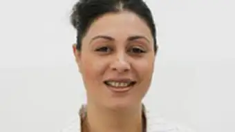 Fremdsprachenvolontärin Nabila Karimi
