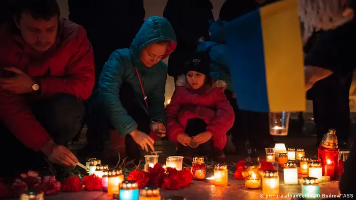 Trauerfeier für die Toten aus Mariupol in Kiew 24.01.2015