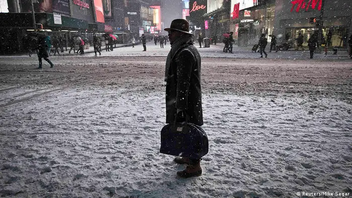 USA New York Blizzard Schnee Wetter
