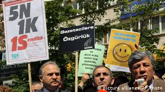 Protest against attacks on journalists and media freedom in Ankara