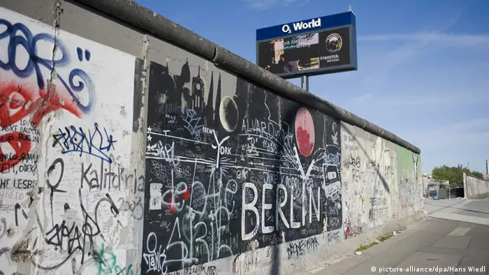 East Side Gallery Berlin Mauer Verfall
