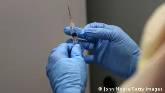 Ebola-Impfung in Liberia 02.02.2015