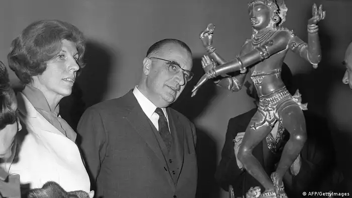 Georges Pompidou mit seiner Frau Claude (Foto: AFP)