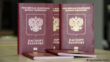 Владимир Путин предлага на всички украинци руско гражданство по ускорена