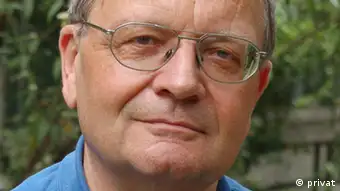 Professeur Jost Dülffer, de l'Université de Cologne