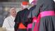 Vatikanstadt Papst Franziskus mit Kardinälen Vatikanstadt Papst Franziskus mit Kardinälen
