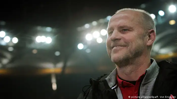 Fußball Bundesliga Thomas Schaaf Trainer Eintracht Frankfurt