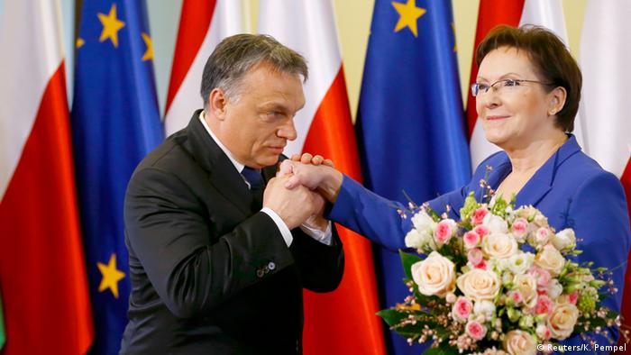 Viktor Orban and Ewa Kopacz (Reuters/K. Pempel)