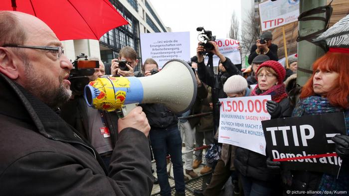 TTIP Protest Berlin Schulz