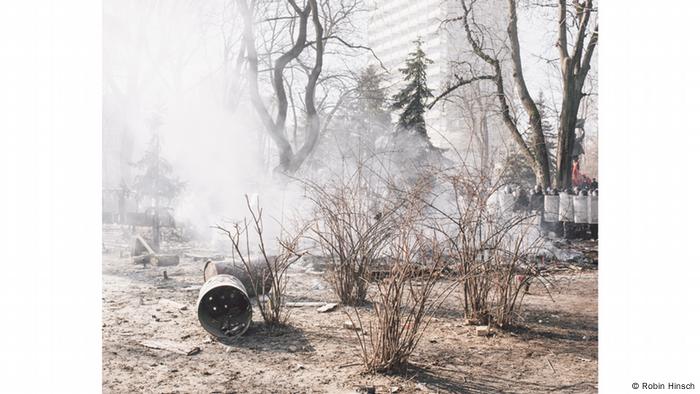 Фото із серії Робіна Гінша Майдан