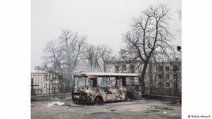 Фото із серії Робіна Гінша Майдан