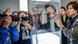 Journalisten machen Fotos vom neuen Samsung Galaxy S6 auf der Mobilfunkmesse in Barcelona 2015, Foto von David Ramos/Getty Images Journalisten machen Fotos vom neuen Samsung Galaxy S6 auf der Mobilfunkmesse in Barcelona 2015, Foto von David Ramos/Getty Images