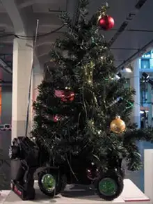 Weihnachtsbaum mit Rädern