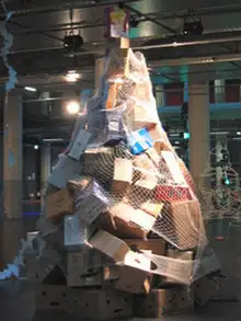 Weihnachtsbaum aus Kartons