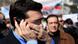 Griechenland Alexis Tsipras telefoniert Griechenland Alexis Tsipras telefoniert
