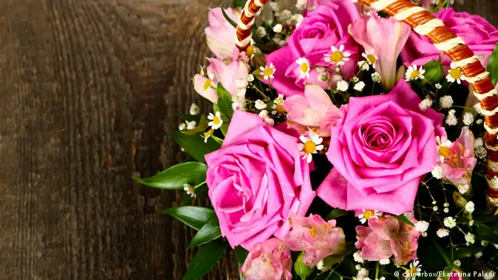 Ein Strauß mit pinken Rosen (Foto: Colourbox/E. Paladi)